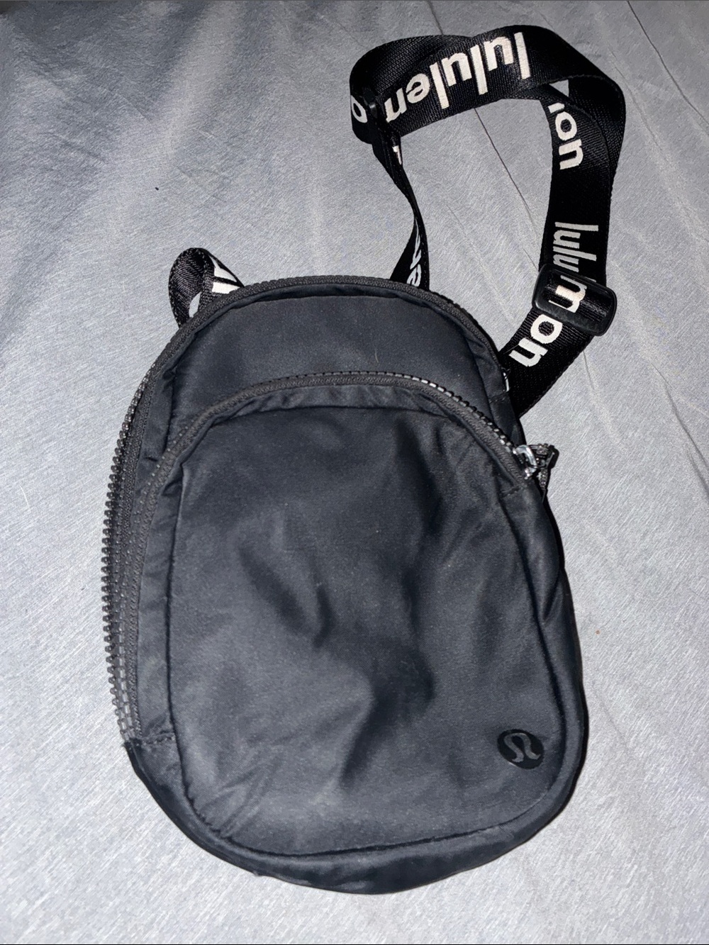 lululemon athletica Black Logo Strap Crossbody Pouch